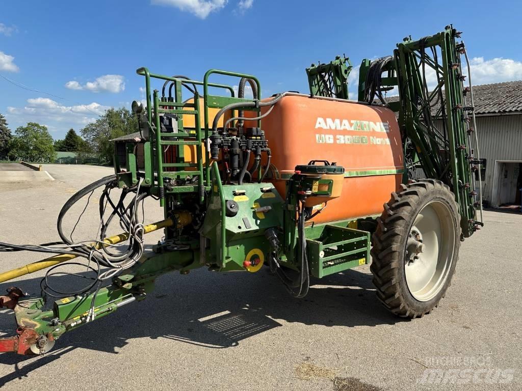 Amazone UG 3000 Nova Pulverizadores rebocados