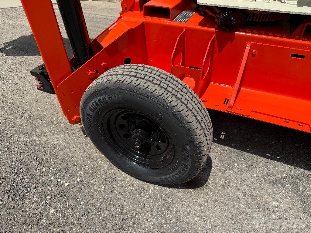 JLG T 500 J Plataformas aéreas montadas em atrelados