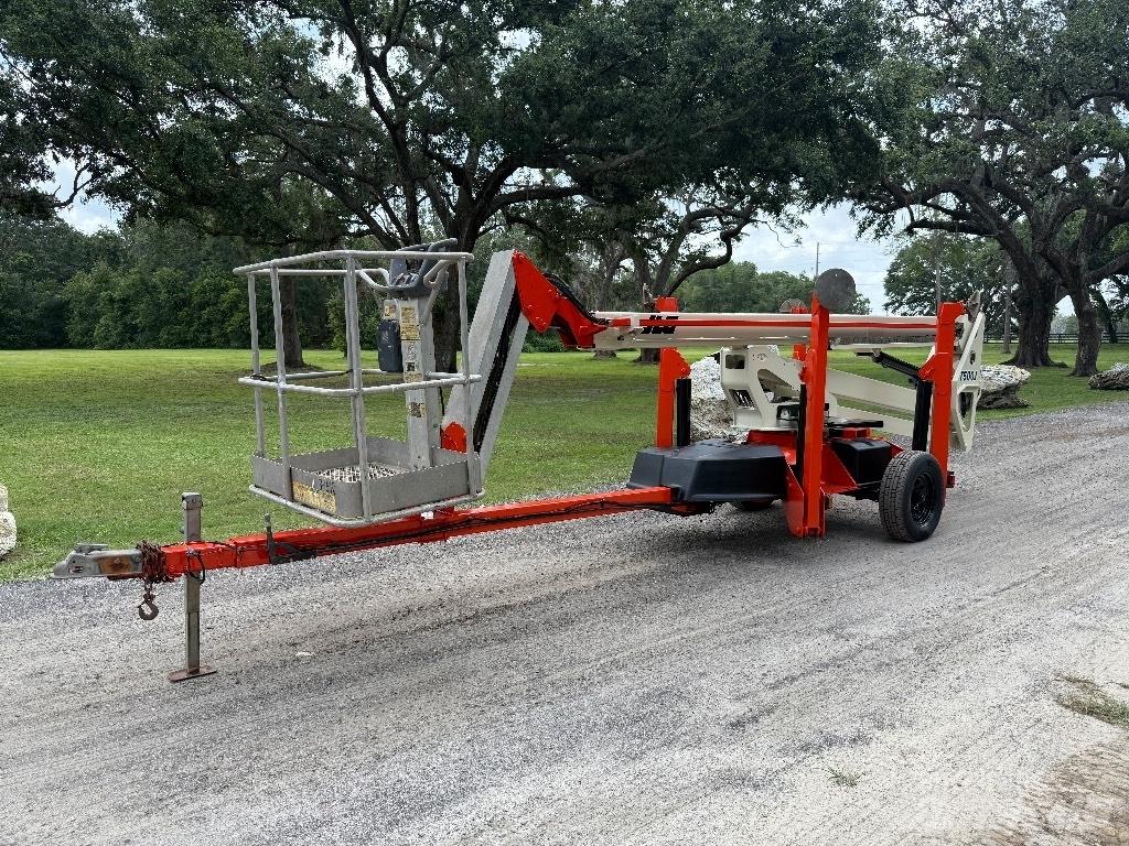 JLG T 500 J Plataformas aéreas montadas em atrelados