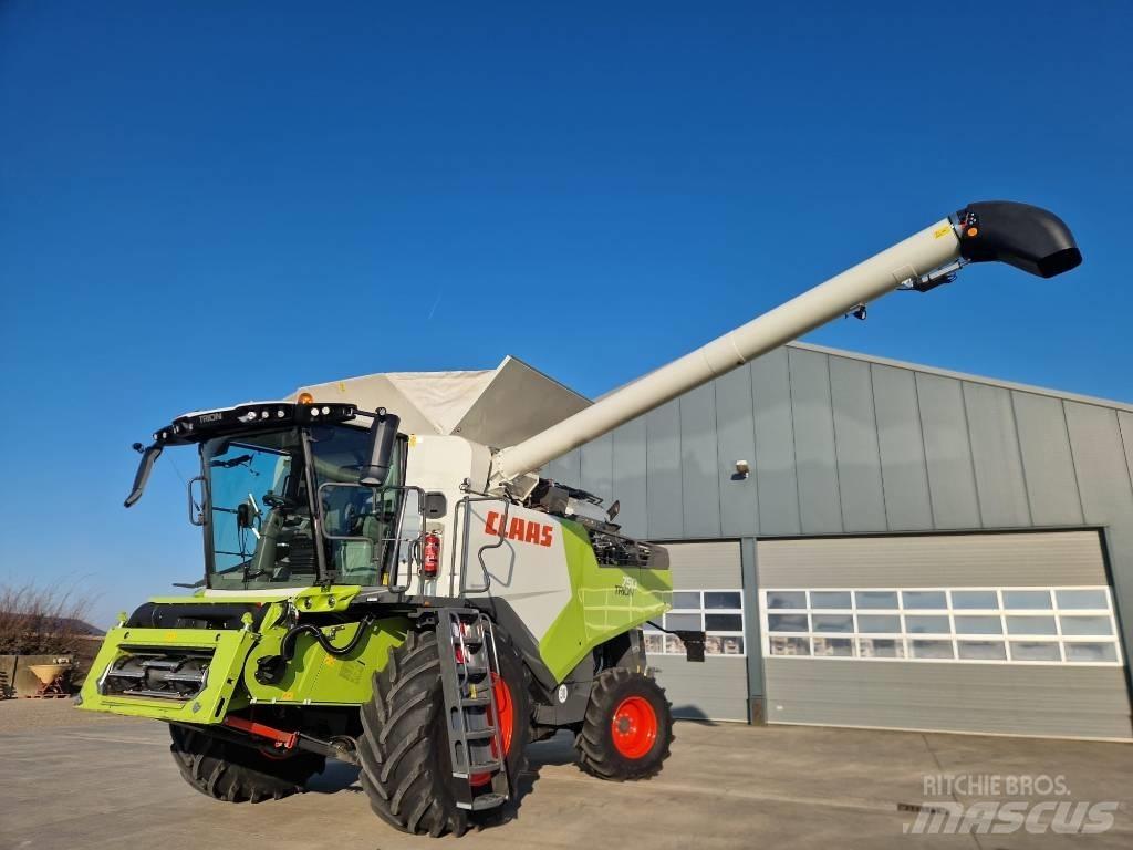 CLAAS Trion 750 Ceifeiras debulhadoras