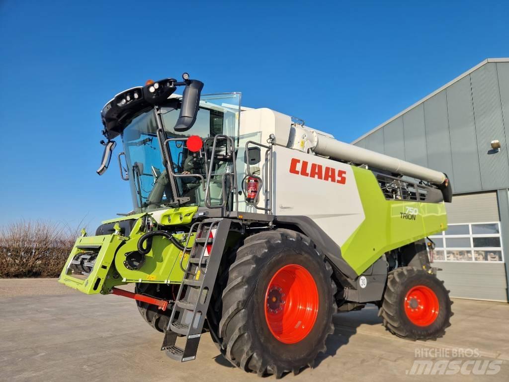 CLAAS Trion 750 Ceifeiras debulhadoras