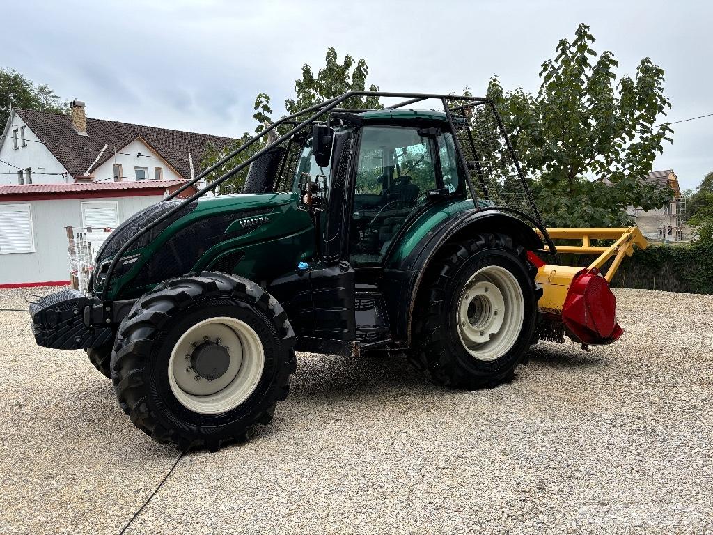 Valtra T 174 Tratores Agrícolas usados