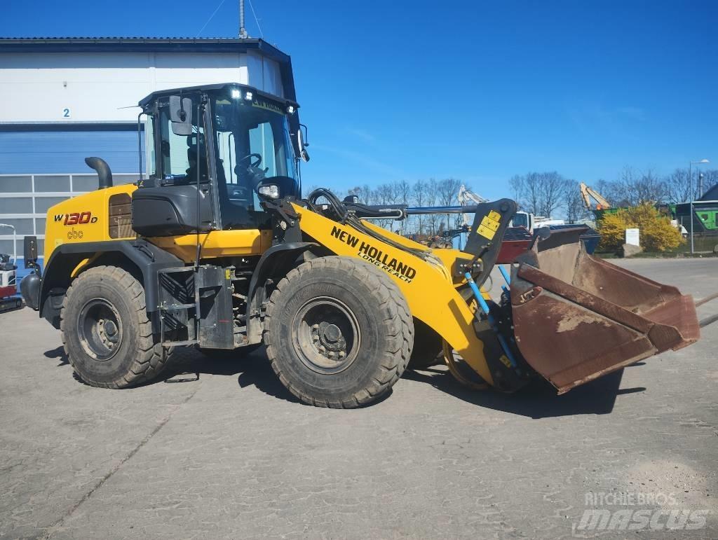 New Holland W130D LR Carregadeiras de rodas