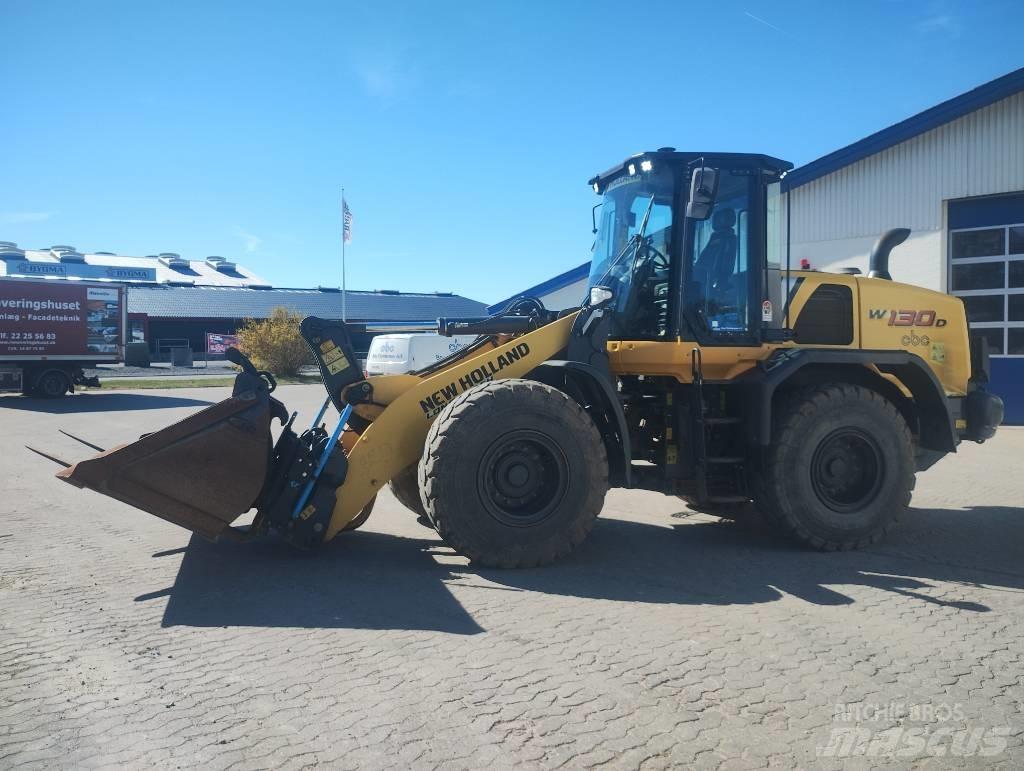 New Holland W130D LR Carregadeiras de rodas
