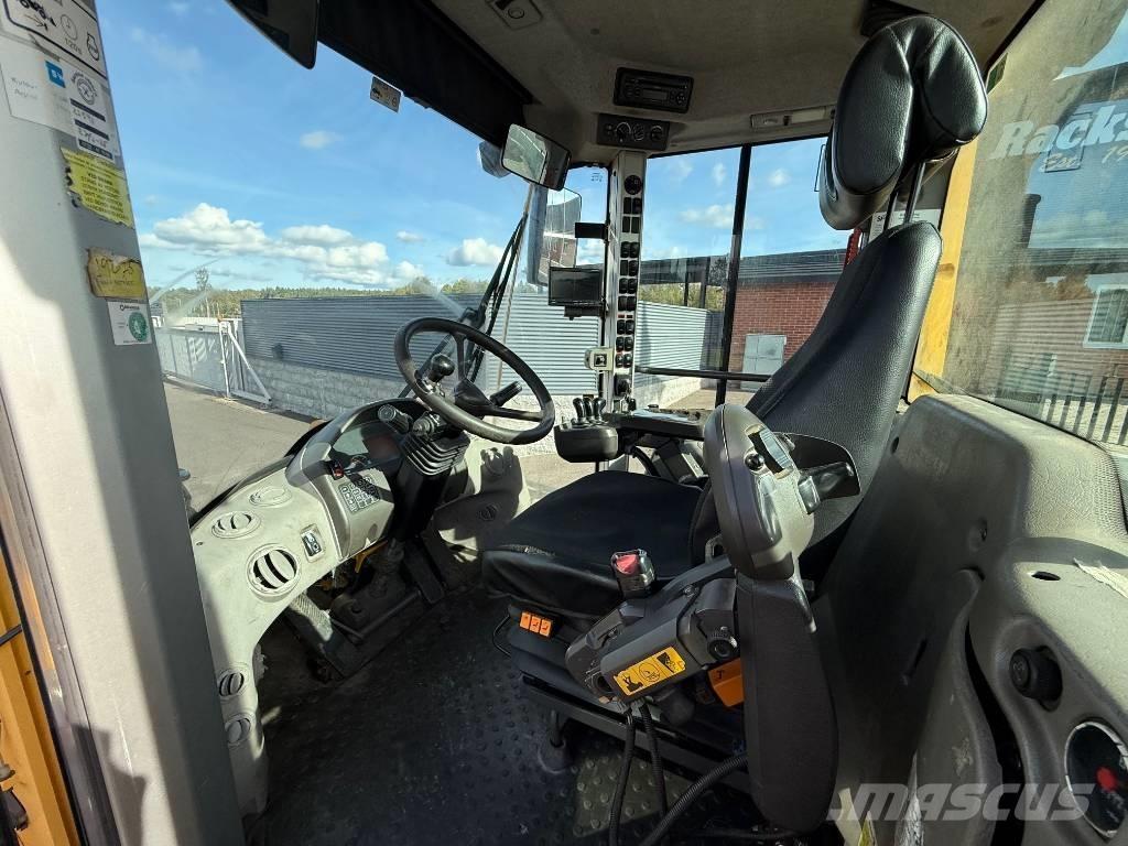 Volvo L 120 F Carregadeiras de rodas