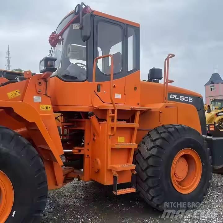 Doosan DL505 Carregadeiras de rodas