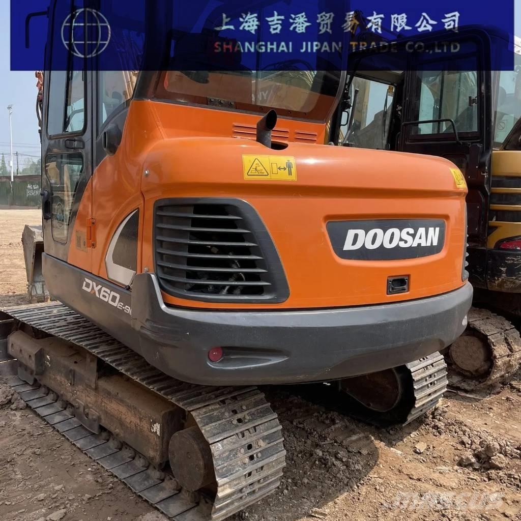 Doosan DX 60 Escavadeiras de esteiras