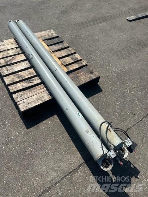SkyJack SJ 8831 Elevadores de tesoura