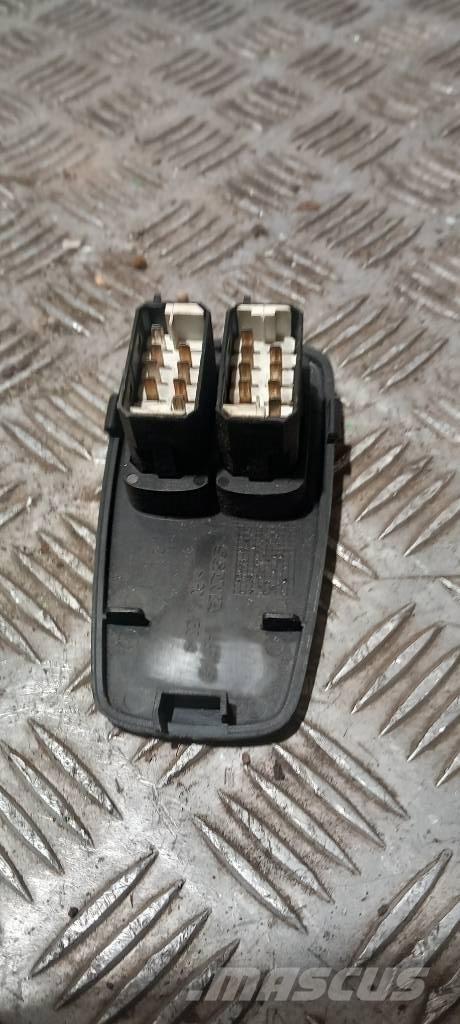 Scania R 440    1469149 Cabines e interior