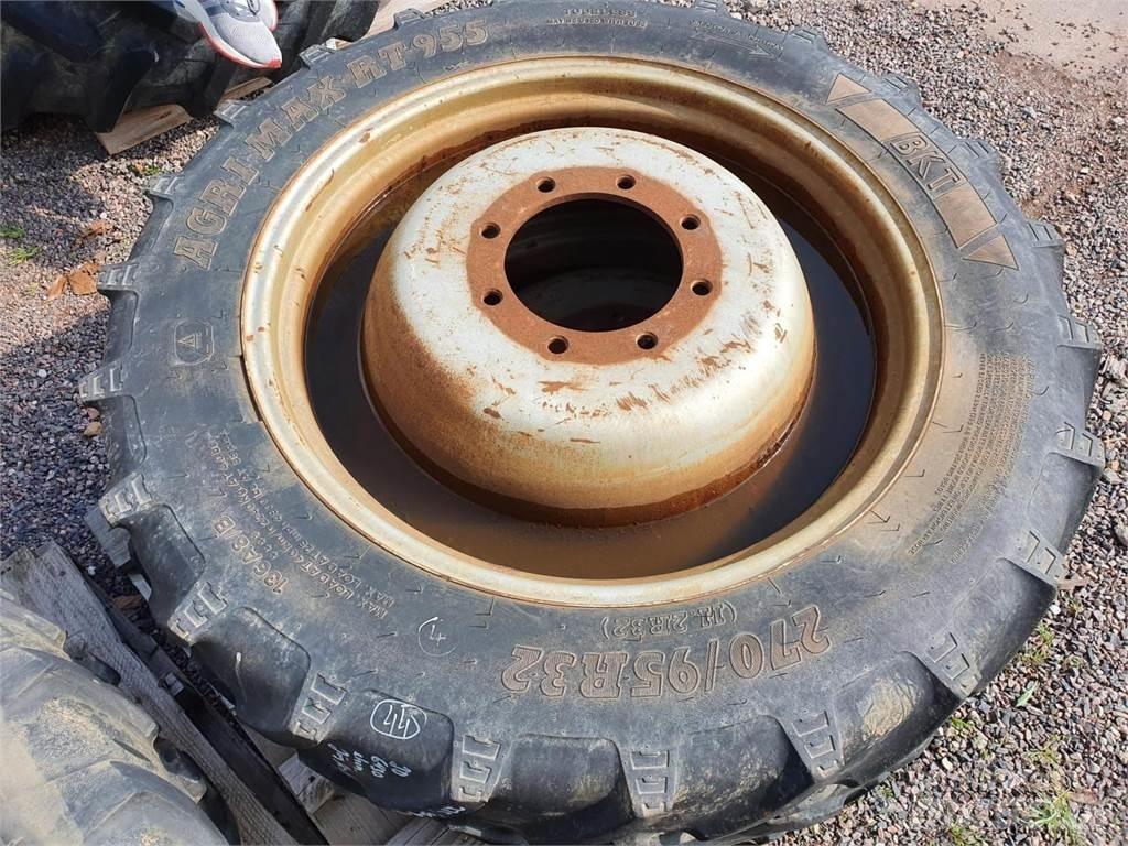 BKT 270/95R32 x2 Pneus Agrícolas