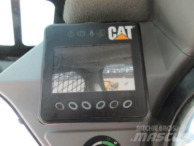 CAT 226 D Minicarregadeiras