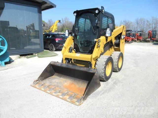 CAT 226 D Minicarregadeiras