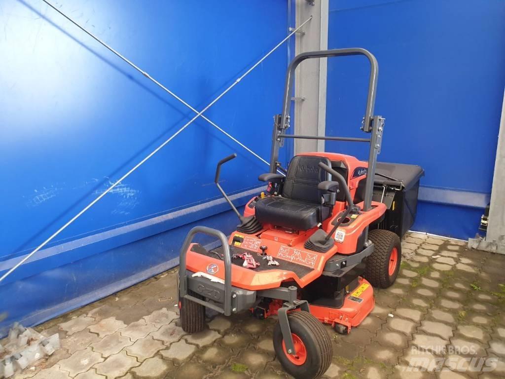 Kubota GZD 15 II Corta-Relvas montadas e arrastadas