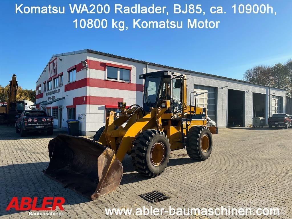 Komatsu WA200 Carregadeiras de rodas