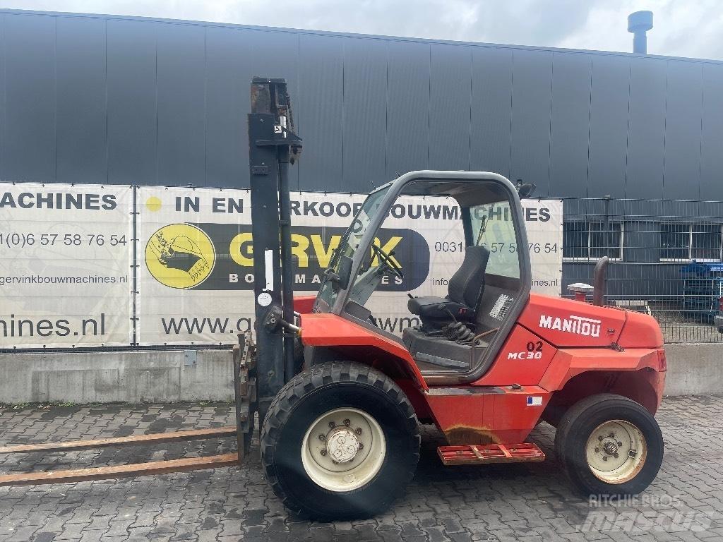 Manitou MC 30 Empilhadores todo-terreno
