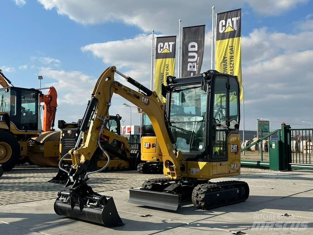 CAT 301.8 Miniescavadeiras