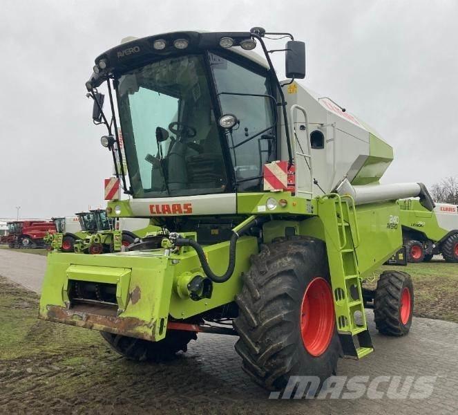 CLAAS AVERO 240 Ceifeiras debulhadoras