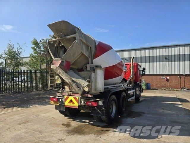 Scania P 320 Caminhões de betonagem