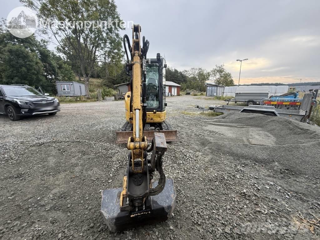 Komatsu PC 26 MR Miniescavadeiras