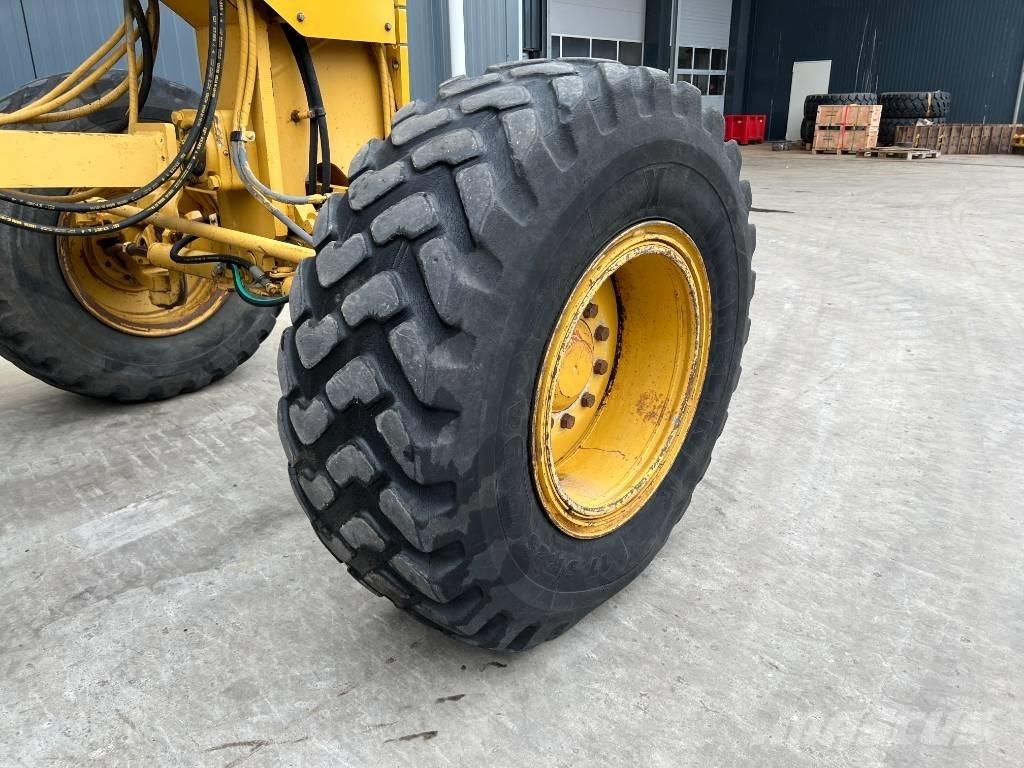 CAT 140H Motoniveladoras