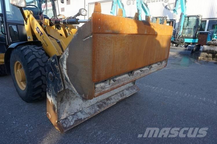CAT 906 M Carregadeiras de rodas