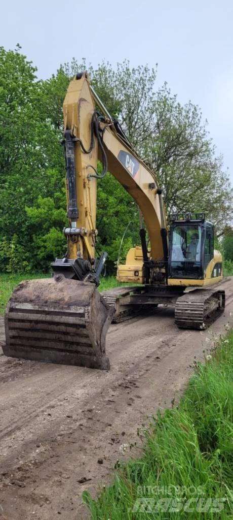 CAT 320 Escavadeiras de esteiras