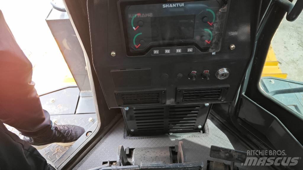 Shantui SD 22 Dozers - Tratores rastos