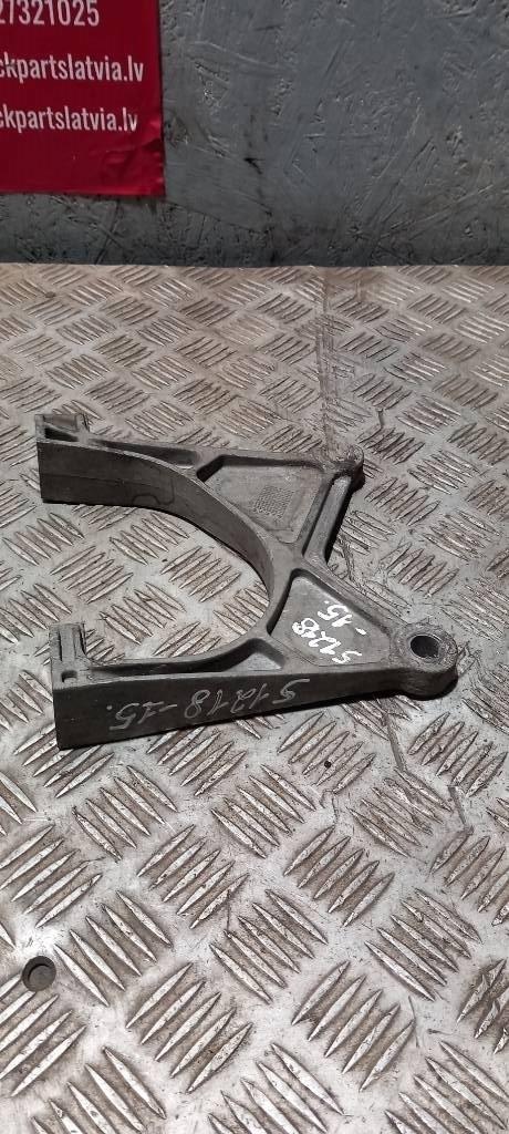 Scania R 440   1535119 Chassis e suspensões