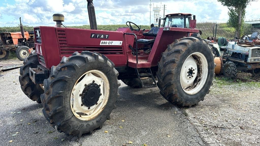 Fiat 880 DT Tratores Agrícolas usados