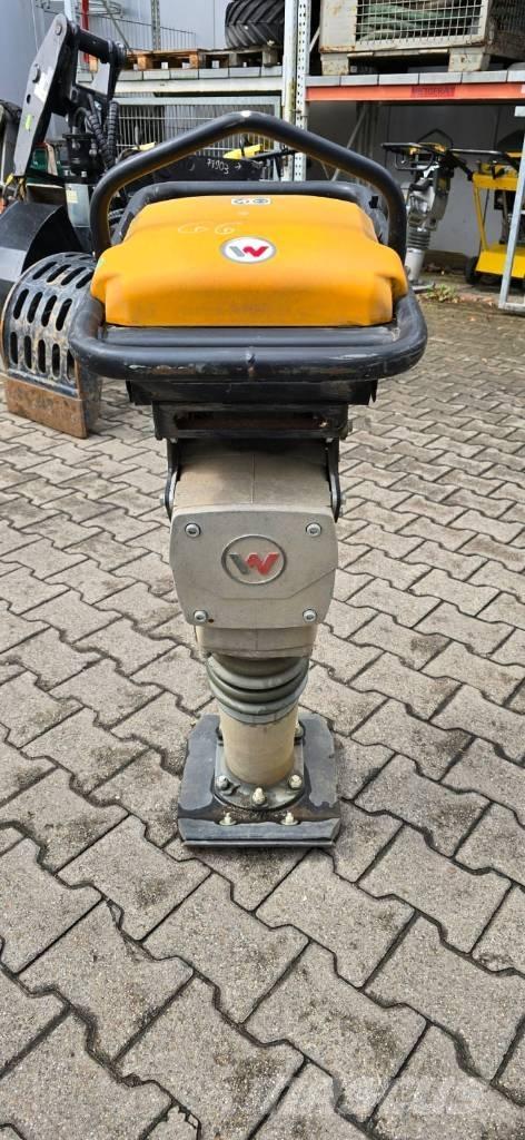 Wacker Neuson AS50e Saltitões