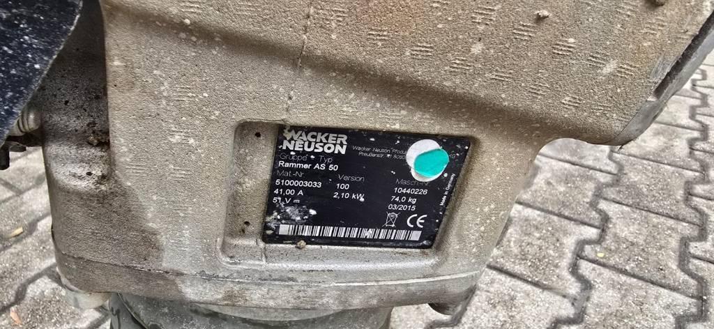 Wacker Neuson AS50e Saltitões