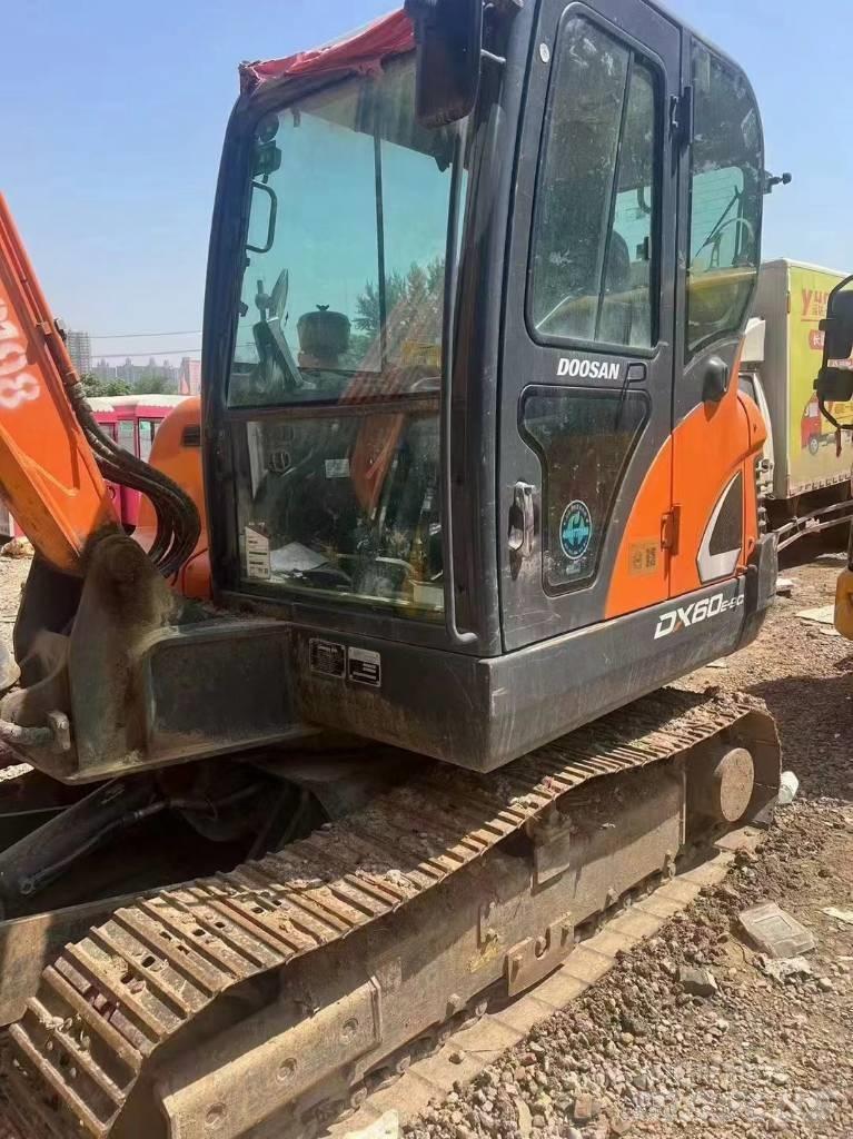 Doosan DX 60 Miniescavadeiras