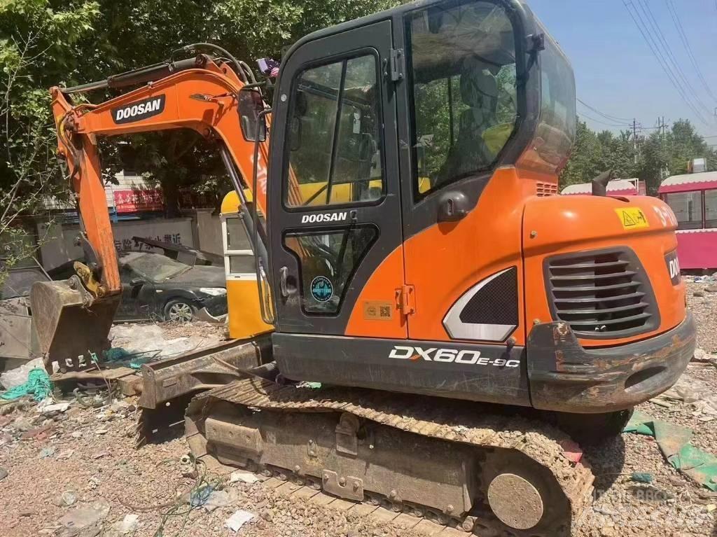 Doosan DX 60 Miniescavadeiras