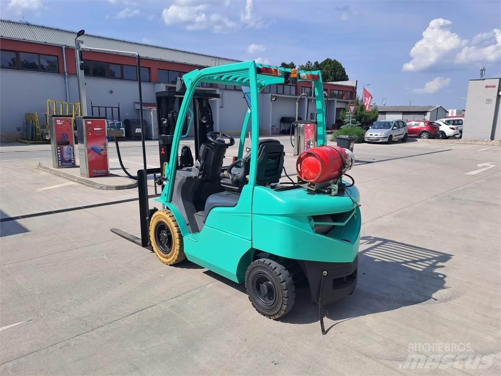 Mitsubishi FG25N Empilhadores a gás