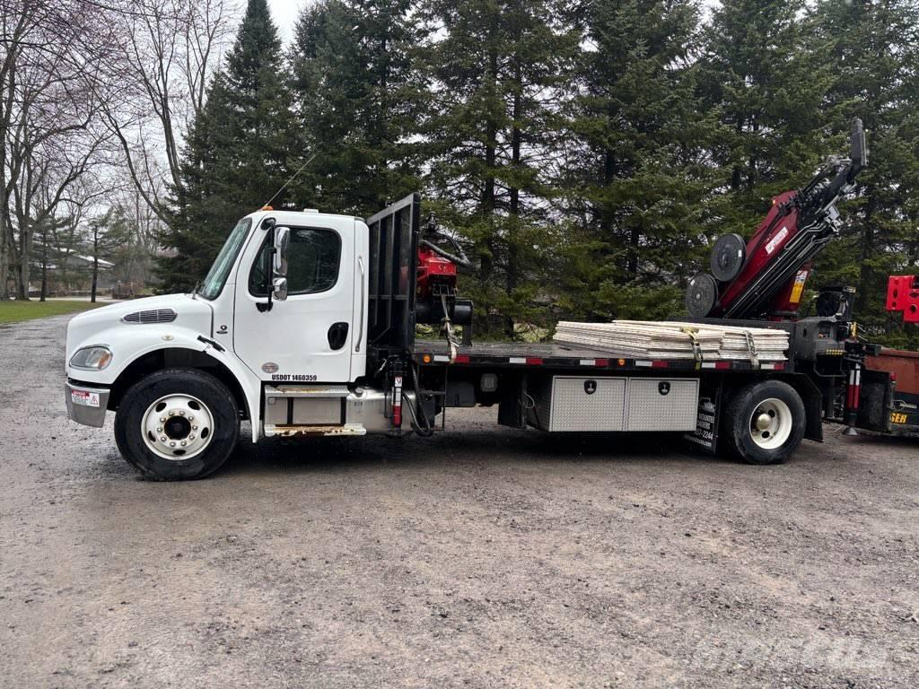 Freightliner M2-106 Gruas de rastos