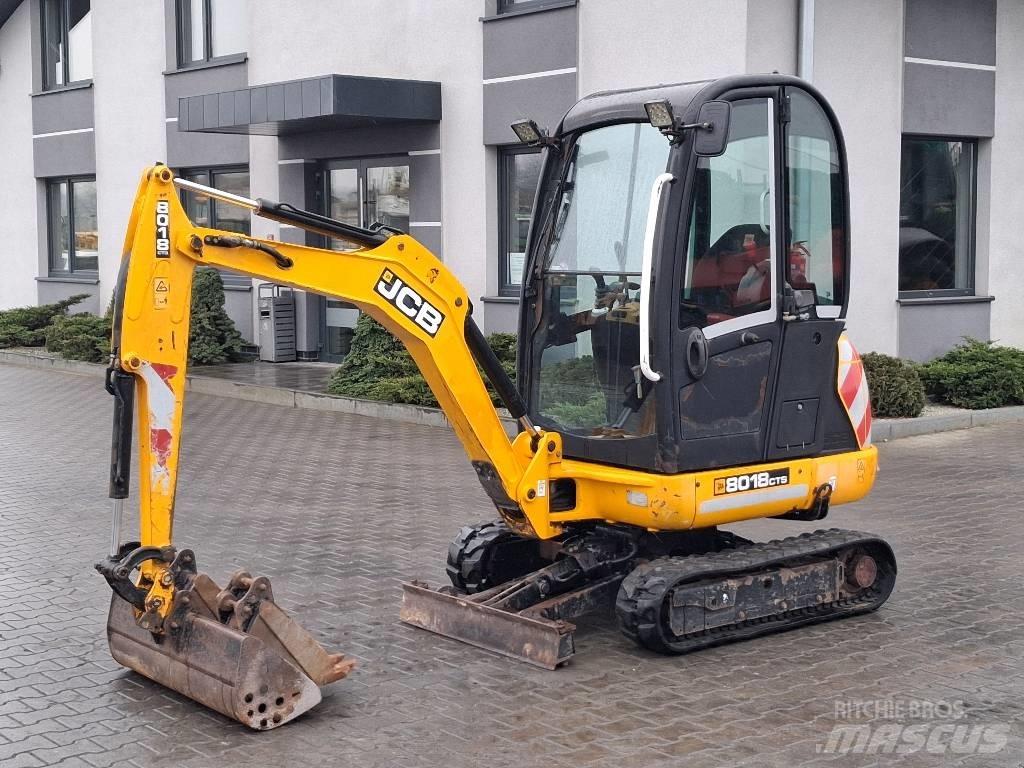 JCB 8018 CTS Miniescavadeiras