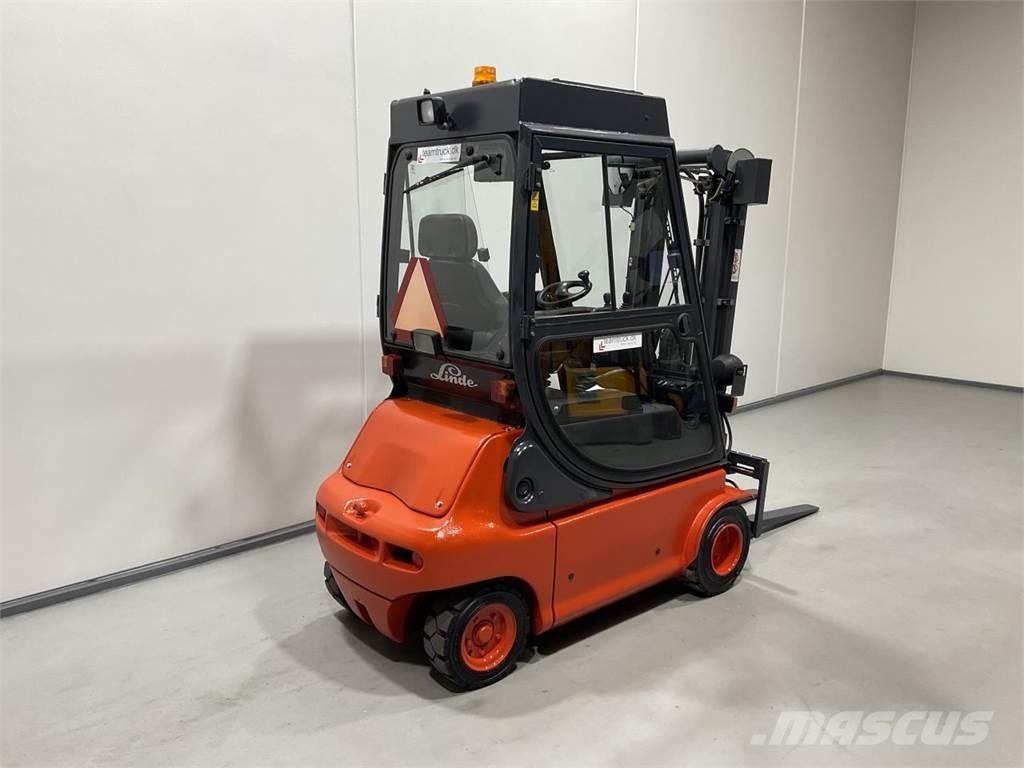 Linde E20P-02 Empilhadores eléctricos