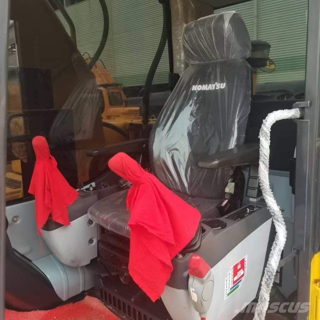 Komatsu 220-8 Miniescavadeiras