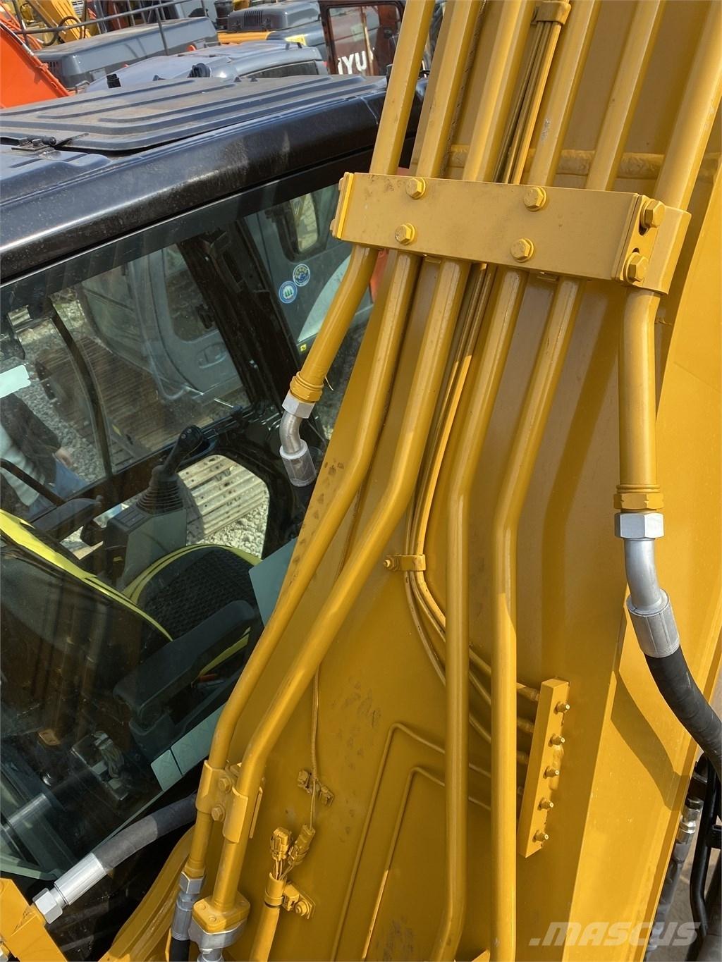 CAT 320 Escavadeiras de esteiras