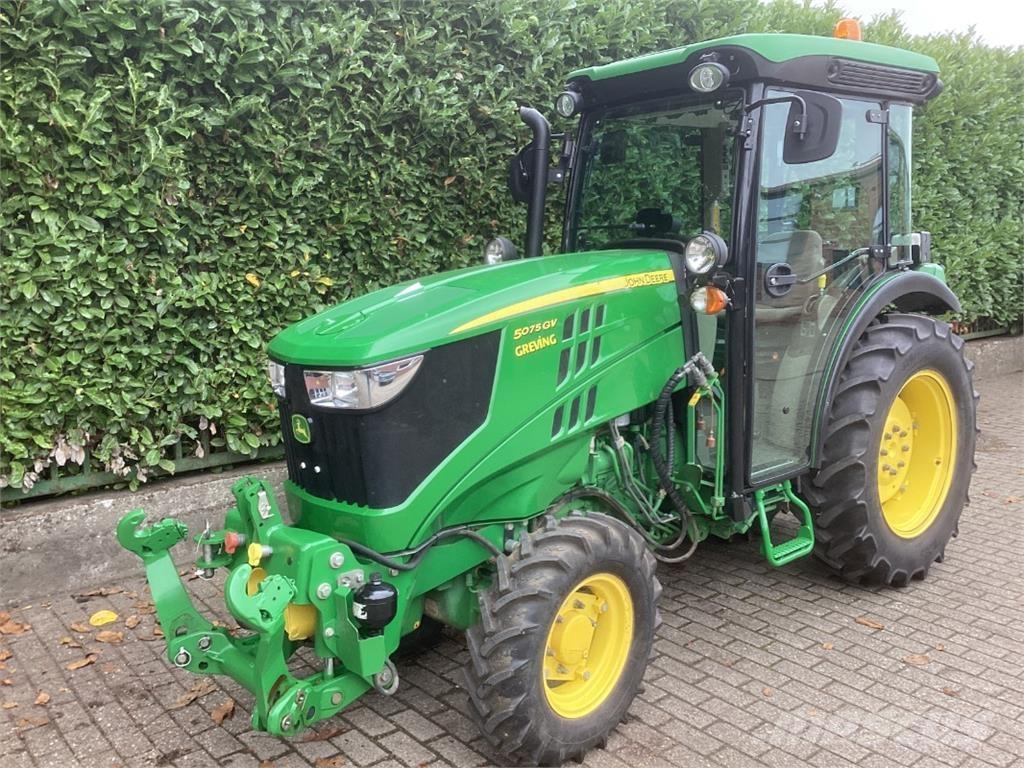 John Deere 5075GV Tratores Agrícolas usados