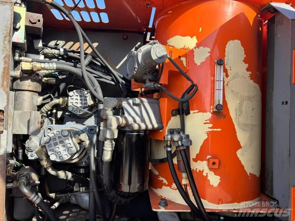 Hitachi ZX 130 W Escavadoras de rodas