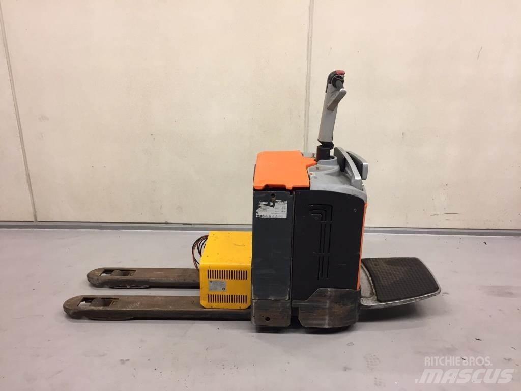Rocla T20AC Porta-paletes com plataforma