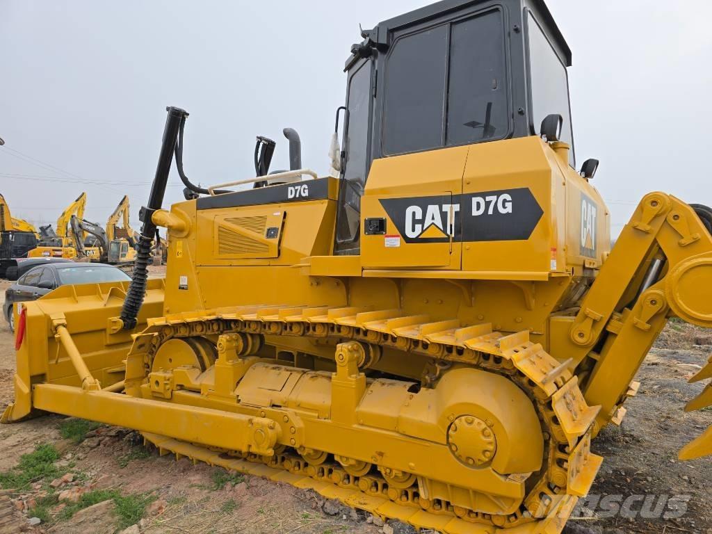 CAT D7G Dozers - Tratores rastos