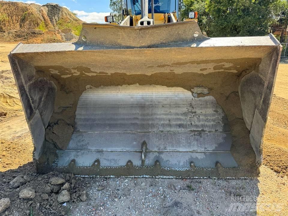 Volvo L 90 F Carregadeiras de rodas
