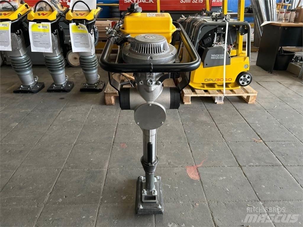 Wacker Neuson BS30 Saltitões