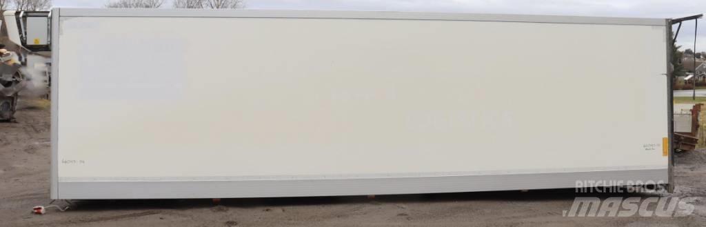 Volvo FM Caminhões de caixa fechada