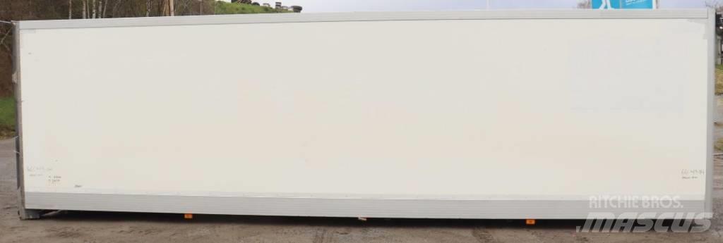 Volvo FM Caminhões de caixa fechada