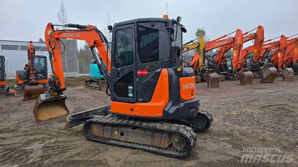 Hitachi ZX55-5A CLR Miniescavadeiras