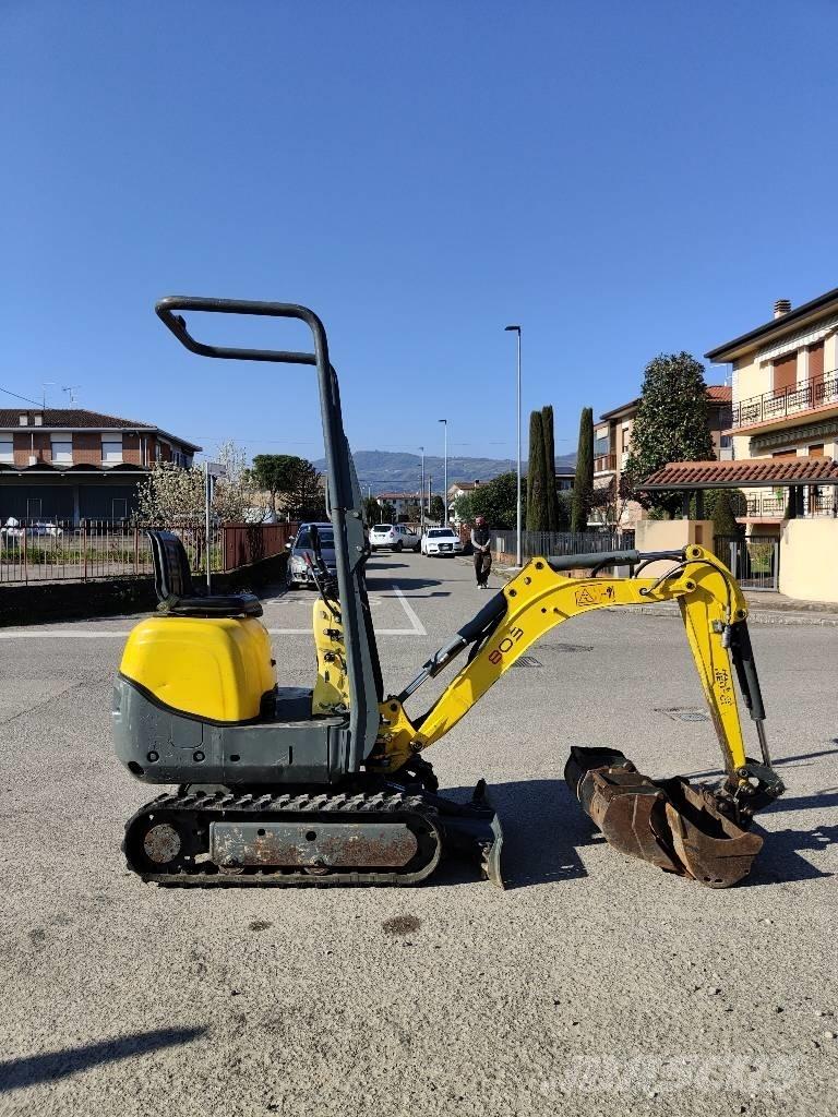 Wacker Neuson 803 Miniescavadeiras