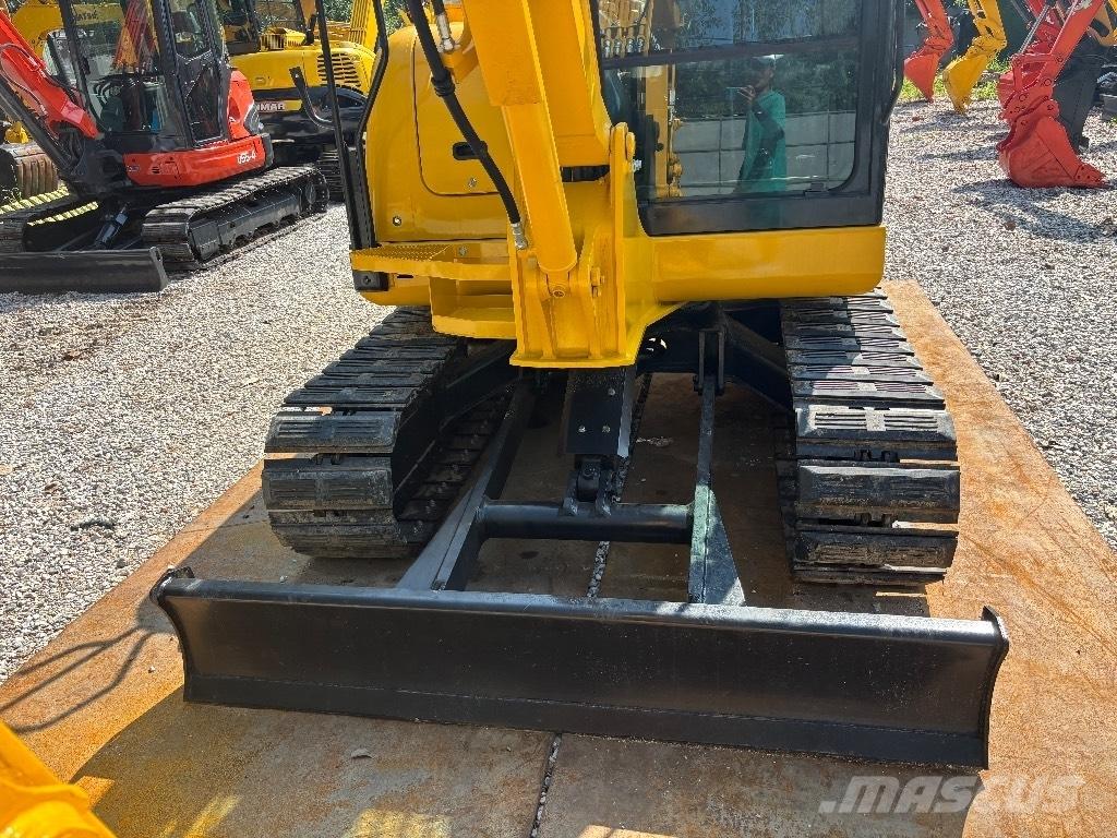 Komatsu PC 56-7 Miniescavadeiras